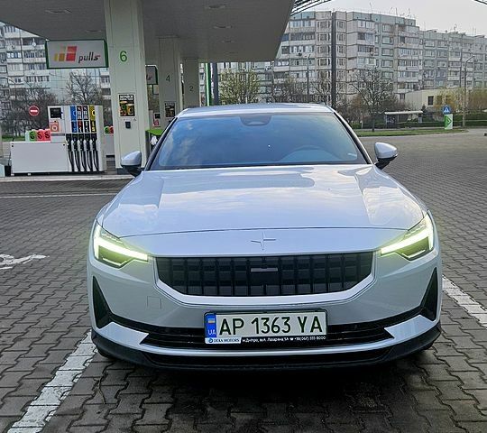 Белый Polestar 2, объемом двигателя 0 л и пробегом 50 тыс. км за 25000 $, фото 1 на Automoto.ua