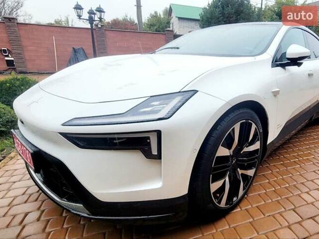 Белый Polestar 4, объемом двигателя 0 л и пробегом 17 тыс. км за 36000 $, фото 1 на Automoto.ua