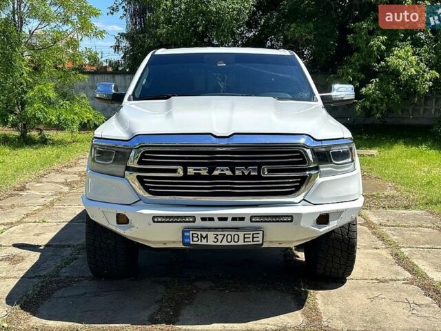 Белый Ram 1500, объемом двигателя 2.99 л и пробегом 195 тыс. км за 59000 $, фото 1 на Automoto.ua