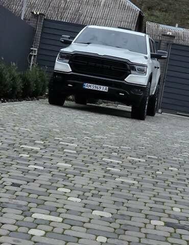 Белый Ram 1500, объемом двигателя 3 л и пробегом 123 тыс. км за 65000 $, фото 1 на Automoto.ua