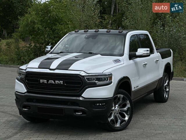 Білий Ram 1500, об'ємом двигуна 2.99 л та пробігом 93 тис. км за 71000 $, фото 1 на Automoto.ua