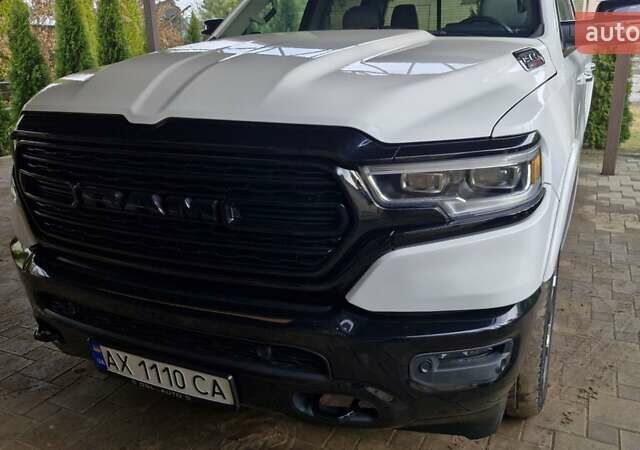 Белый Ram 1500, объемом двигателя 2.99 л и пробегом 44 тыс. км за 60000 $, фото 1 на Automoto.ua