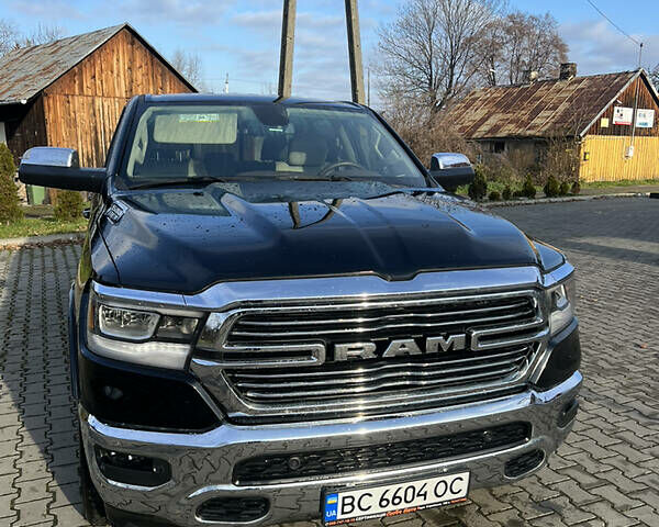 Черный Ram 1500, объемом двигателя 5.7 л и пробегом 32 тыс. км за 48000 $, фото 1 на Automoto.ua