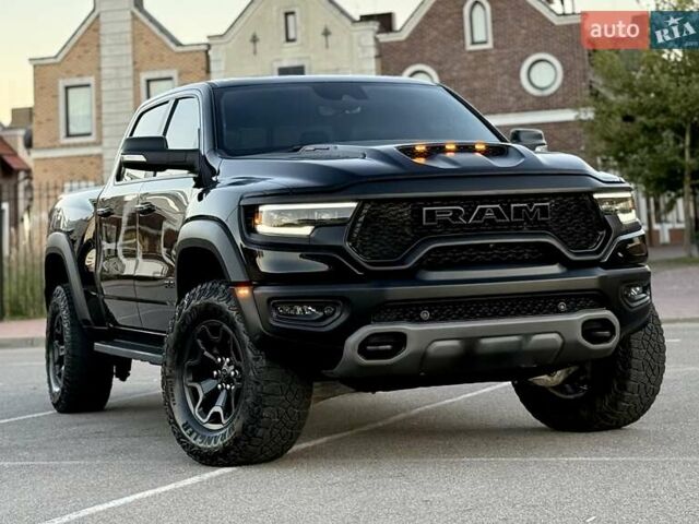 Ram 1500 2020 в Киеве на Automoto.ua Черный Ram 1500, объемом двигателя 0 л и пробегом 61 тыс. км за 109900 $, фото 1 на Automoto.ua