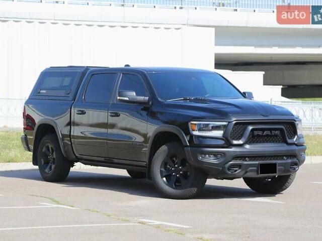 Ram 1500 2023 в Киеве на Automoto.ua Черный Ram 1500, объемом двигателя 5.65 л и пробегом 54 тыс. км за 75000 $, фото 1 на Automoto.ua