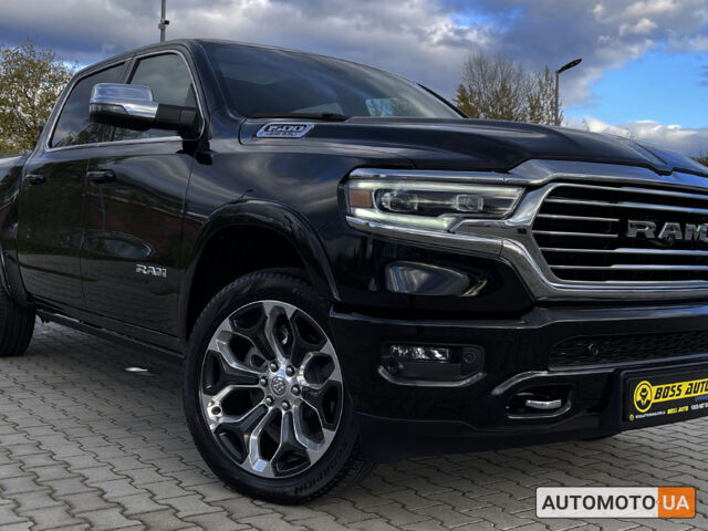 Чорний Ram 1500, об'ємом двигуна 5.7 л та пробігом 37 тис. км за 92000 $, фото 1 на Automoto.ua