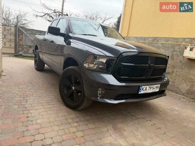 Серый Ram 1500, объемом двигателя 5.65 л и пробегом 65 тыс. км за 21300 $, фото 1 на Automoto.ua