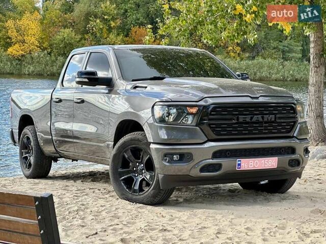 Ram 1500 2022 у Запоріжжя на Automoto.ua Сірий Ram 1500, об'ємом двигуна 5.65 л та пробігом 68 тис. км за 45000 $, фото 1 на Automoto.ua