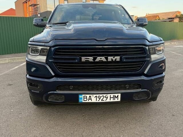 Синий Ram 1500, объемом двигателя 5.65 л и пробегом 55 тыс. км за 55000 $, фото 1 на Automoto.ua