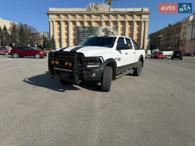Белый Ram 2500, объемом двигателя 5.65 л и пробегом 201 тыс. км за 39500 $, фото 1 на Automoto.ua