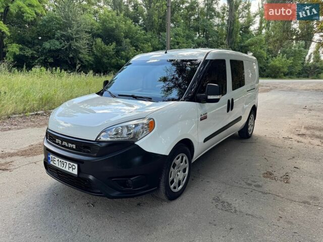Белый Ram Promaster, объемом двигателя 2.36 л и пробегом 202 тыс. км за 8700 $, фото 1 на Automoto.ua