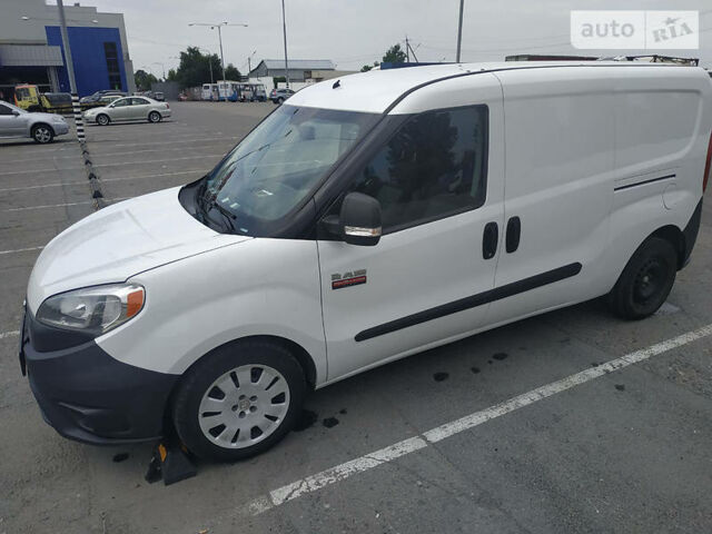 Білий Ram Promaster City, об'ємом двигуна 2.4 л та пробігом 195 тис. км за 9500 $, фото 1 на Automoto.ua