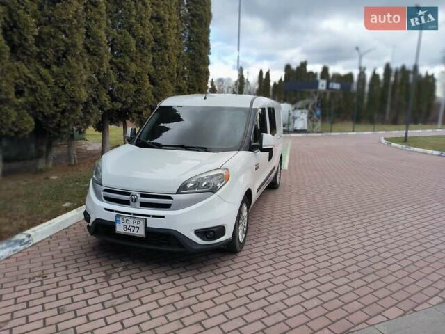 Белый Ram Promaster City, объемом двигателя 2.36 л и пробегом 260 тыс. км за 12200 $, фото 1 на Automoto.ua