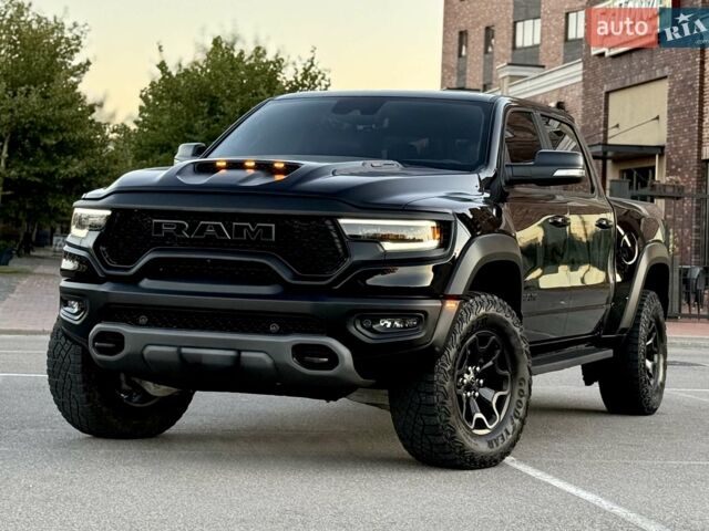 Черный Ram TRX, объемом двигателя 6.2 л и пробегом 61 тыс. км за 105900 $, фото 1 на Automoto.ua