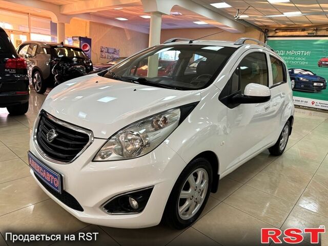 Белый Равон Р2, объемом двигателя 1.2 л и пробегом 36 тыс. км за 7300 $, фото 1 на Automoto.ua