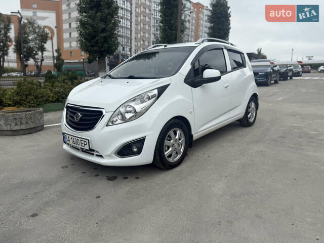 Белый Равон Р2, объемом двигателя 1.25 л и пробегом 51 тыс. км за 5900 $, фото 1 на Automoto.ua