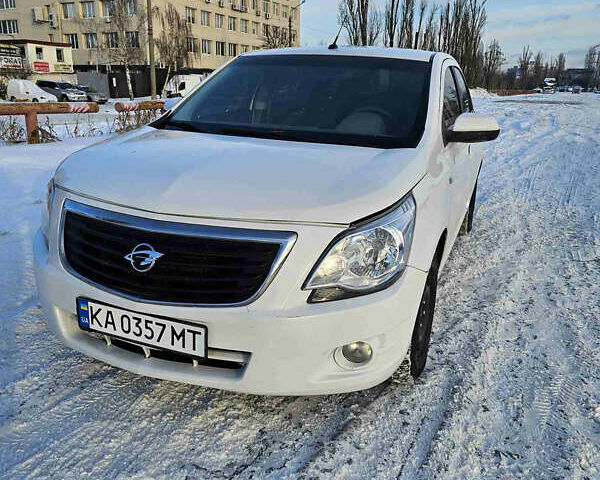 Белый Равон R4, объемом двигателя 1.49 л и пробегом 244 тыс. км за 3999 $, фото 1 на Automoto.ua