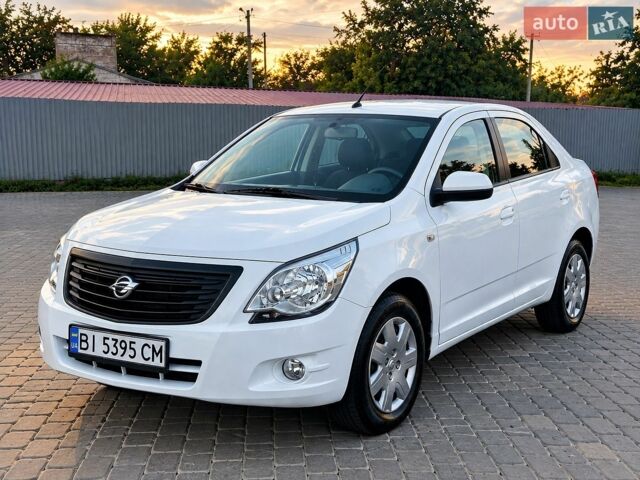 Белый Равон R4, объемом двигателя 1.5 л и пробегом 115 тыс. км за 5950 $, фото 1 на Automoto.ua
