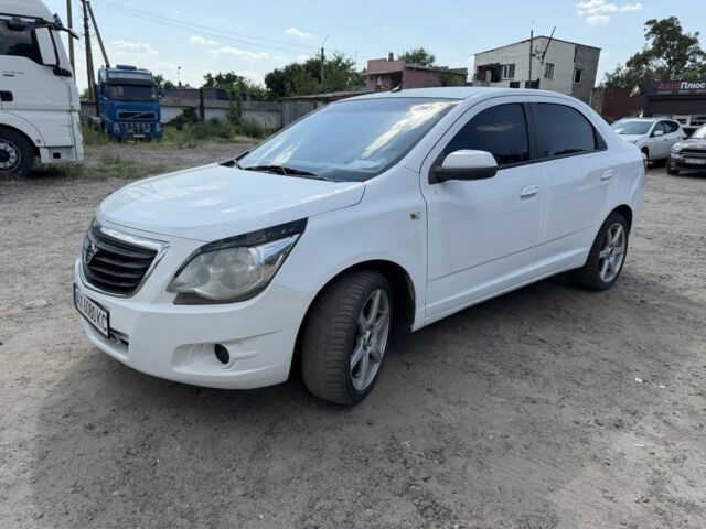 Білий Равон R4, об'ємом двигуна 1.5 л та пробігом 260 тис. км за 3995 $, фото 1 на Automoto.ua