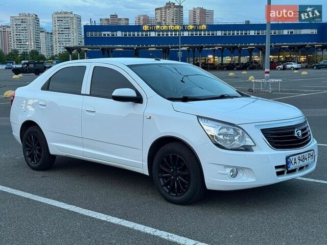 Білий Равон R4, об'ємом двигуна 1.49 л та пробігом 38 тис. км за 10900 $, фото 1 на Automoto.ua