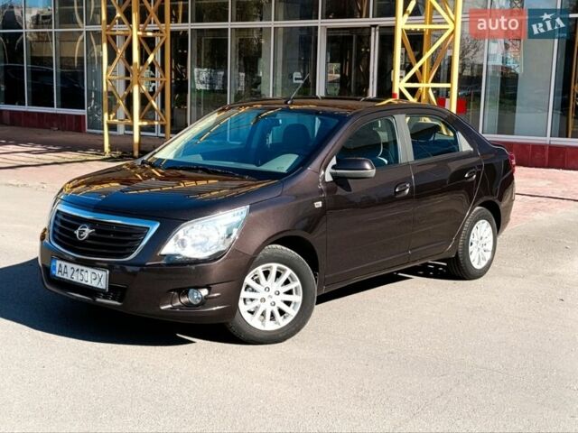 Коричневый Равон R4, объемом двигателя 1.49 л и пробегом 252 тыс. км за 4799 $, фото 1 на Automoto.ua