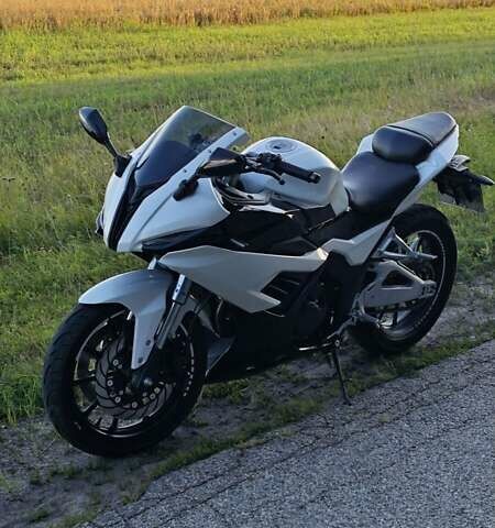 Белый Rider RR 250CC, объемом двигателя 0.25 л и пробегом 3 тыс. км за 2000 $, фото 1 на Automoto.ua