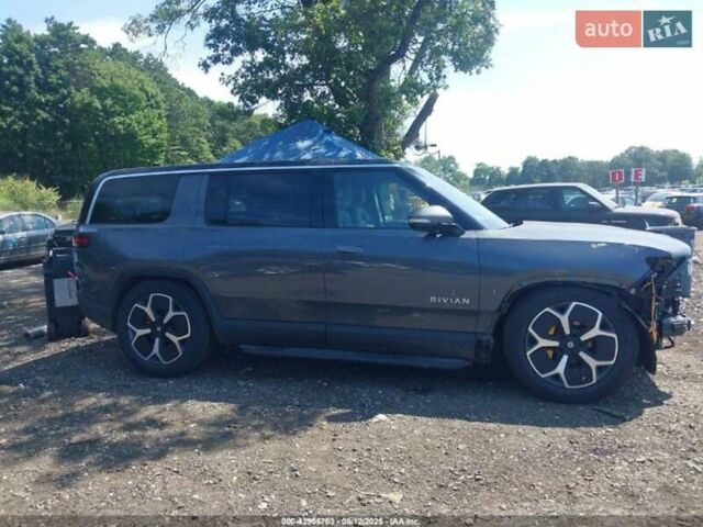 Черный Rivian R1S, объемом двигателя 0 л и пробегом 5 тыс. км за 37500 $, фото 1 на Automoto.ua