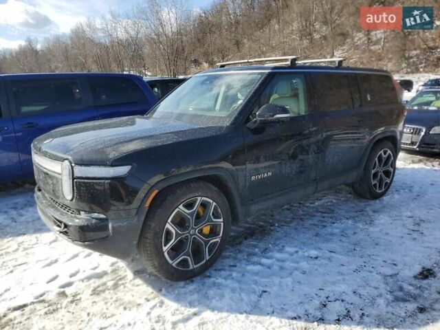 Черный Rivian R1S, объемом двигателя 0 л и пробегом 16 тыс. км за 20000 $, фото 1 на Automoto.ua