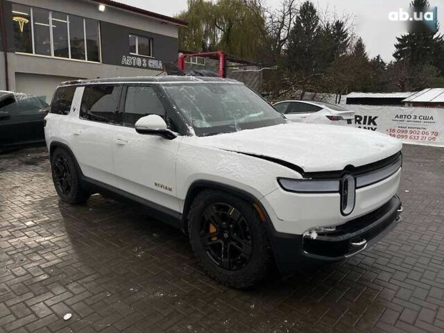 Rivian R1S, объемом двигателя 0 л и пробегом 25 тыс. км за 35000 $, фото 1 на Automoto.ua