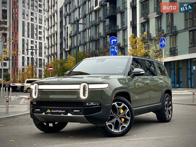 Зеленый Rivian R1S, объемом двигателя 0 л и пробегом 34 тыс. км за 46990 $, фото 1 на Automoto.ua