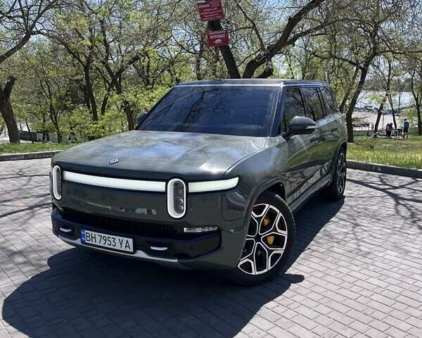 Зеленый Rivian R1S, объемом двигателя 0 л и пробегом 12 тыс. км за 46000 $, фото 1 на Automoto.ua
