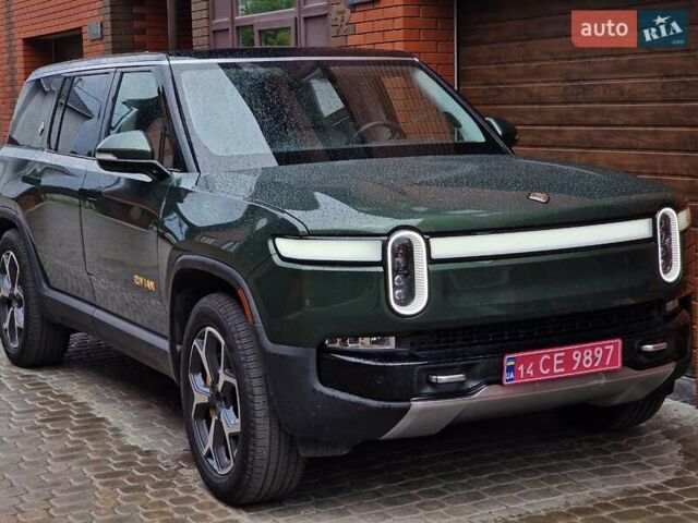 Зеленый Rivian R1S, объемом двигателя 0 л и пробегом 28 тыс. км за 49800 $, фото 1 на Automoto.ua