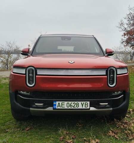 Оранжевый Rivian R1S, объемом двигателя 0 л и пробегом 79 тыс. км за 48000 $, фото 1 на Automoto.ua