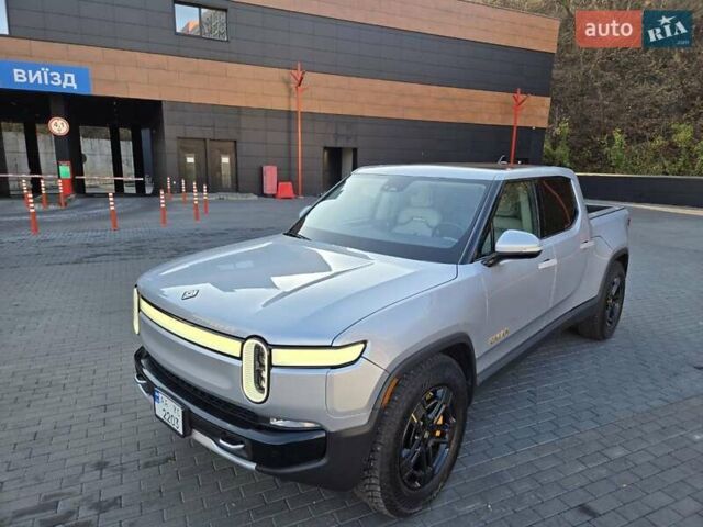 Сірий Rivian R1T, об'ємом двигуна 0 л та пробігом 59 тис. км за 52499 $, фото 1 на Automoto.ua