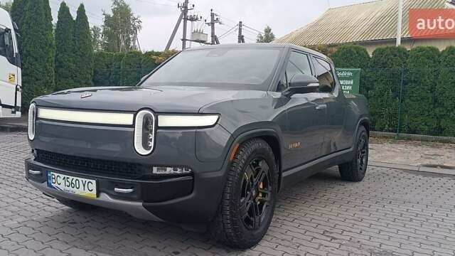 Сірий Rivian R1T, об'ємом двигуна 0 л та пробігом 50 тис. км за 45000 $, фото 1 на Automoto.ua