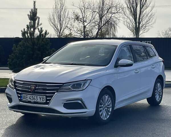 Белый Roewe Ei5, объемом двигателя 0 л и пробегом 22 тыс. км за 10499 $, фото 1 на Automoto.ua