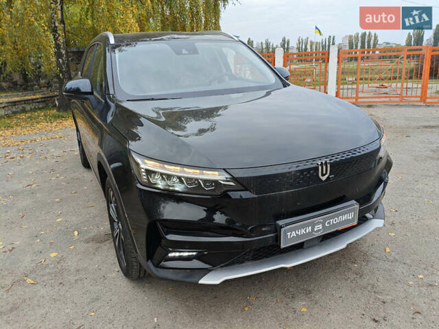 Черный Skywell ET5, объемом двигателя 0 л и пробегом 70 тыс. км за 28000 $, фото 1 на Automoto.ua