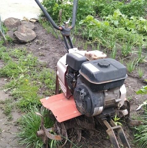 Красный Stafor PB, объемом двигателя 7 л и пробегом 10 тыс. км за 182 $, фото 1 на Automoto.ua
