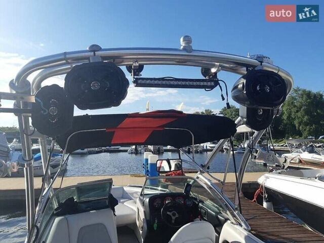 Білий Supreme V220, об'ємом двигуна 5.7 л та пробігом 1 тис. км за 27500 $, фото 1 на Automoto.ua