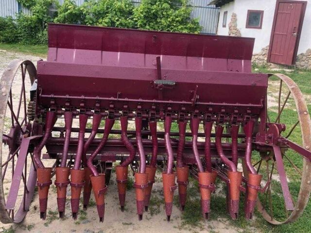 Красный СЗ 1,5, объемом двигателя 0 л и пробегом 0 тыс. км за 445 $, фото 1 на Automoto.ua