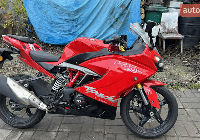 Красный TVS Apache RR310, объемом двигателя 0.31 л и пробегом 16 тыс. км за 3000 $, фото 1 на Automoto.ua