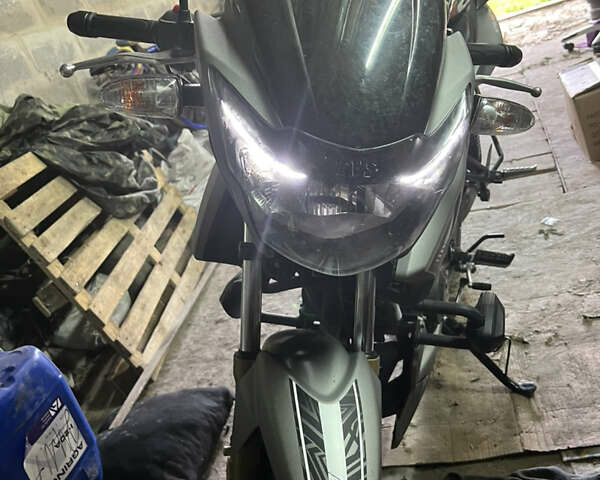 Серый TVS Apache RTR 180, объемом двигателя 0.15 л и пробегом 10 тыс. км за 1300 $, фото 1 на Automoto.ua
