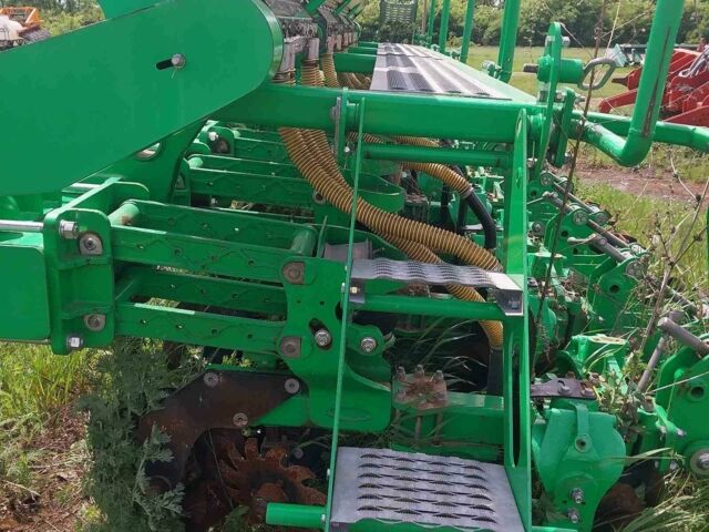 Зеленый Veles Agro ST-8, объемом двигателя 0 л и пробегом 0 тыс. км за 12000 $, фото 1 на Automoto.ua