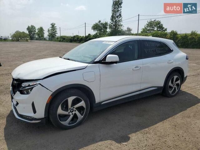 Белый VinFast VF-8, объемом двигателя 0 л и пробегом 18 тыс. км за 12500 $, фото 1 на Automoto.ua