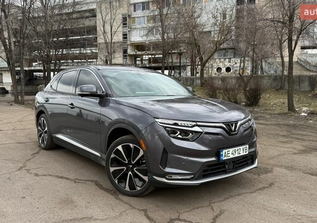 Сірий VinFast VF-8, об'ємом двигуна 0 л та пробігом 15 тис. км за 19500 $, фото 1 на Automoto.ua