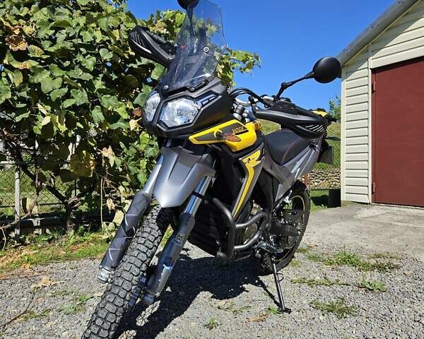 Voge 300 Rally 2024 в Дрогобыче на Automoto.ua Желтый Voge 300 Rally, объемом двигателя 0.29 л и пробегом 3 тыс. км за 3300 $, фото 1 на Automoto.ua