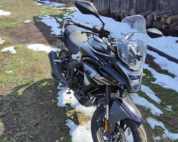Черный Voge 300DS, объемом двигателя 0.29 л и пробегом 5 тыс. км за 2400 $, фото 1 на Automoto.ua