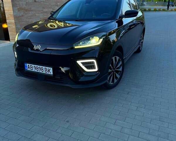 Черный Weltmeister EX5, объемом двигателя 0 л и пробегом 61 тыс. км за 18800 $, фото 1 на Automoto.ua