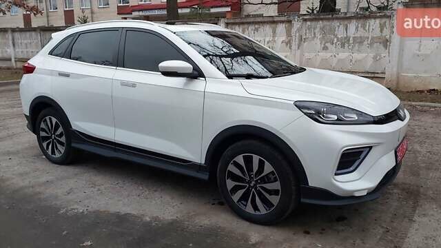 Білий Weltmeister EX5-Z, об'ємом двигуна 0 л та пробігом 48 тис. км за 22000 $, фото 1 на Automoto.ua