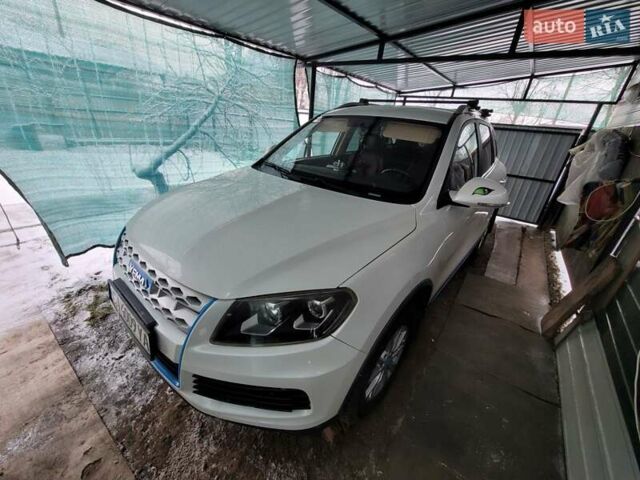 Белый Yema EU 350, объемом двигателя 0 л и пробегом 36 тыс. км за 12900 $, фото 1 на Automoto.ua